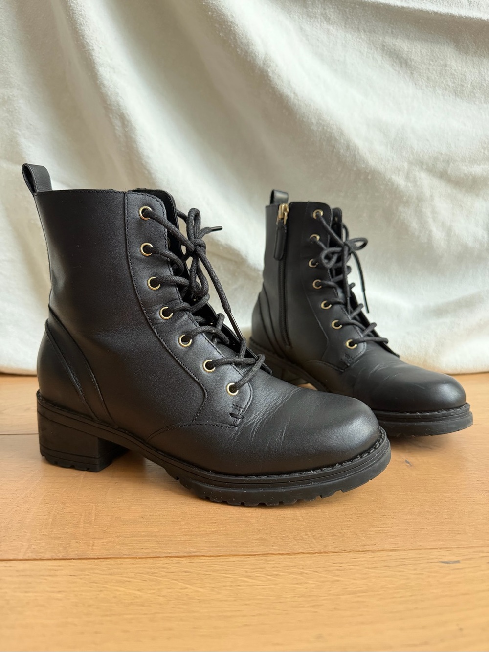 Cole Haan Camea WATERPROOF 100% GENUINE LEATHER Combat Boots Sz
5